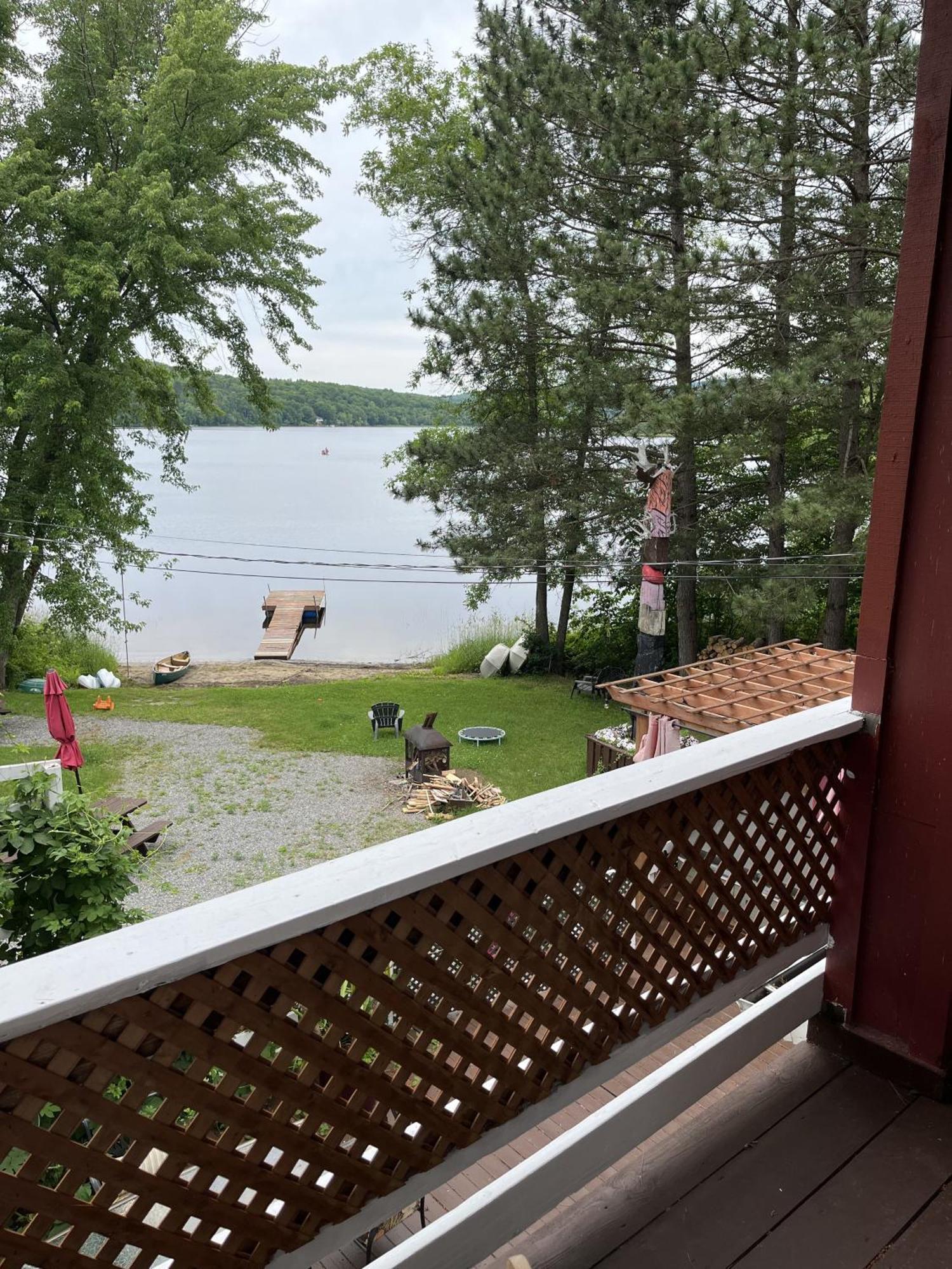 Auberge De Ferme-Neuve Lac-Saint-Paul Exterior photo
